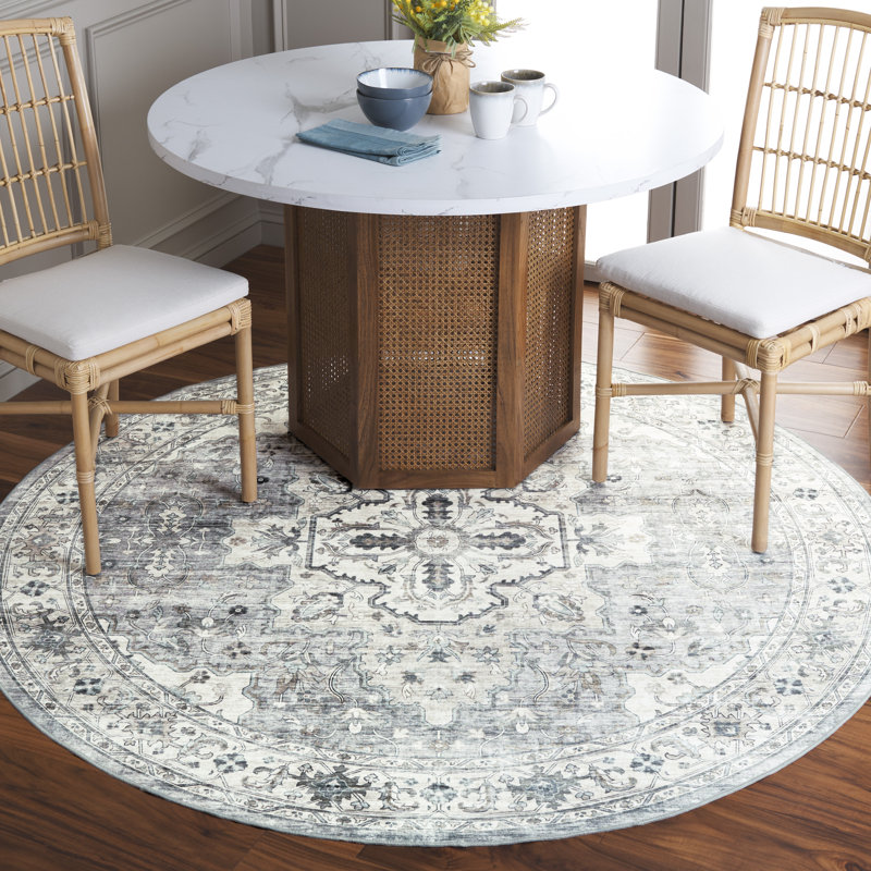 Lonon Oriental Machine Woven Polyester Area Rug in Light Gray/Beige, Round 8"
