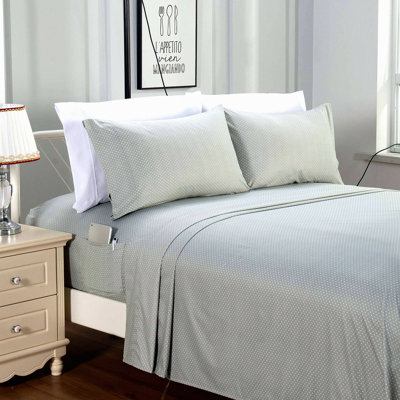 CoolBreeze Comfort Sheet Set - 6 Piece Breathable Cooling Sheets for Hotel Luxury Bed - Easy Fit Soft Wrinkle Free Comfy Sheets with Extra Deep Pockets