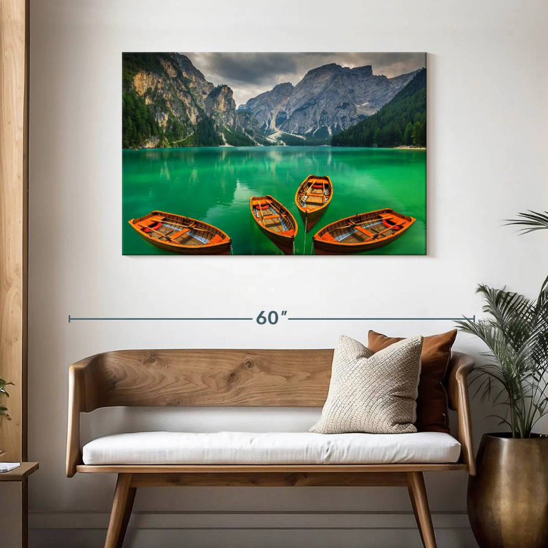 Bateaux Mehar au lac Braies, H 30 po x l 45 po