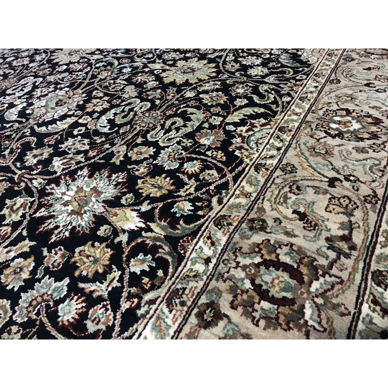 Sona Wool Oriental Area Rug
