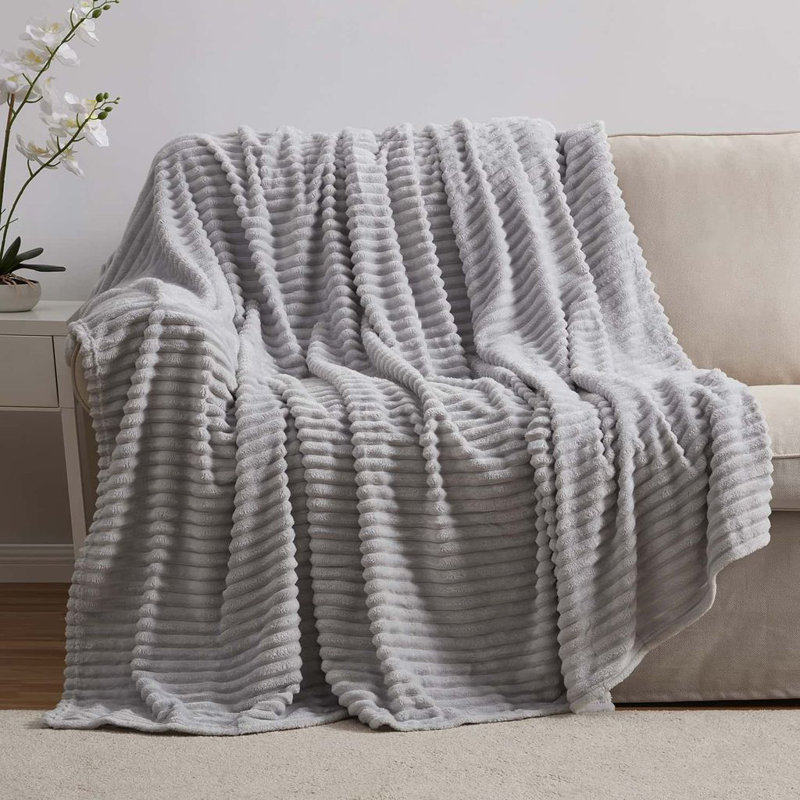 Jeté moelleux et moelleux Nestl, Grand, Gris argenté