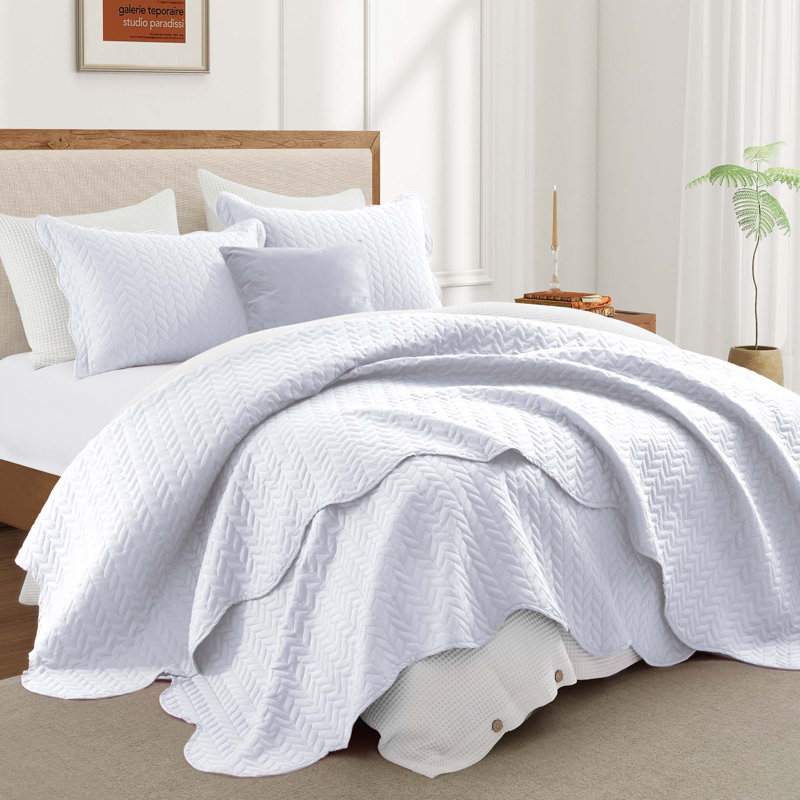 Embossed Microfiber Quilt Coverlet Set, White, Twin ( 66 Inc x 86 Inc )