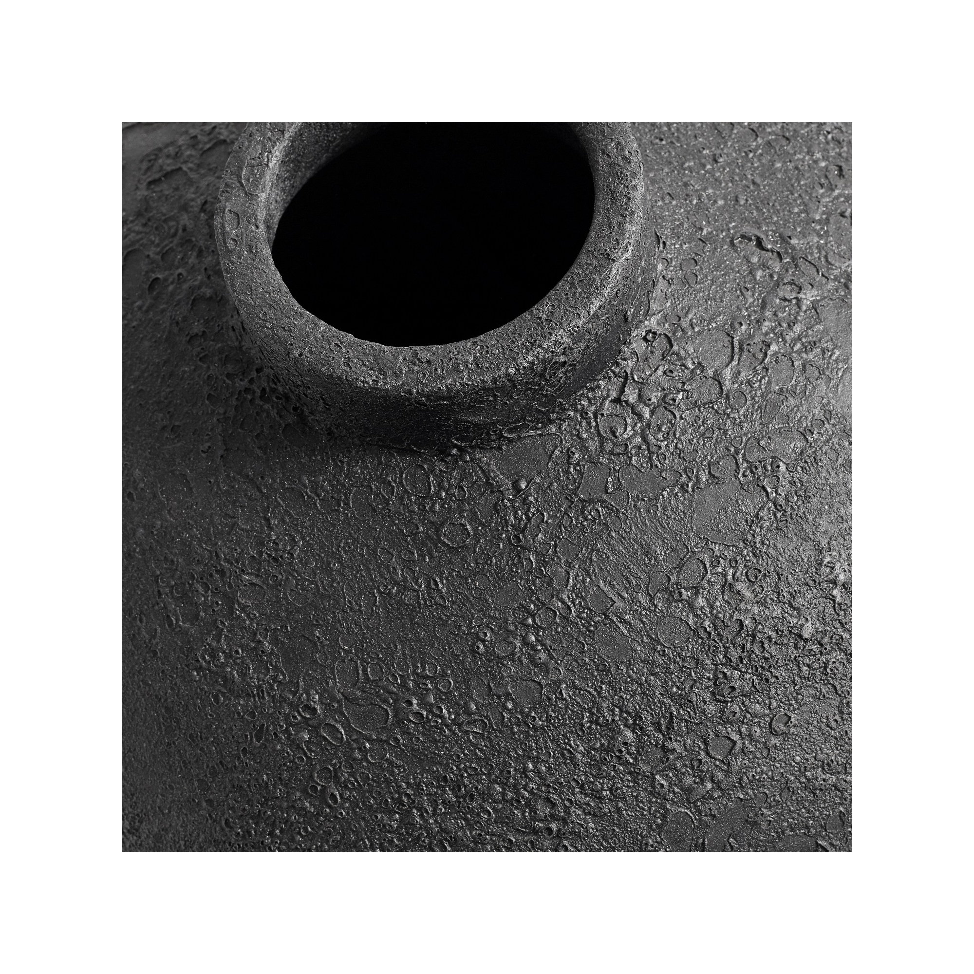 Carino Terracotta Floor Vase, Dark Gray, 31.5" H x 17.72" W x 17.72" D