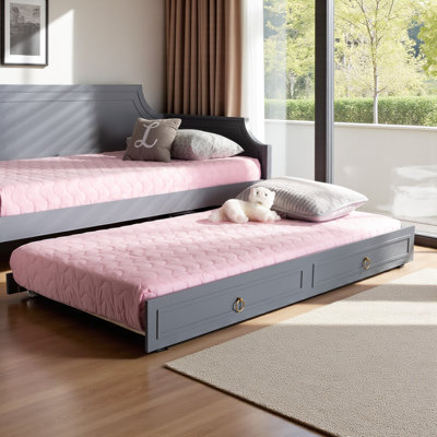 Shasta Twin Size Wood Trundle in a Classic and Traditional by Breakwater Bay