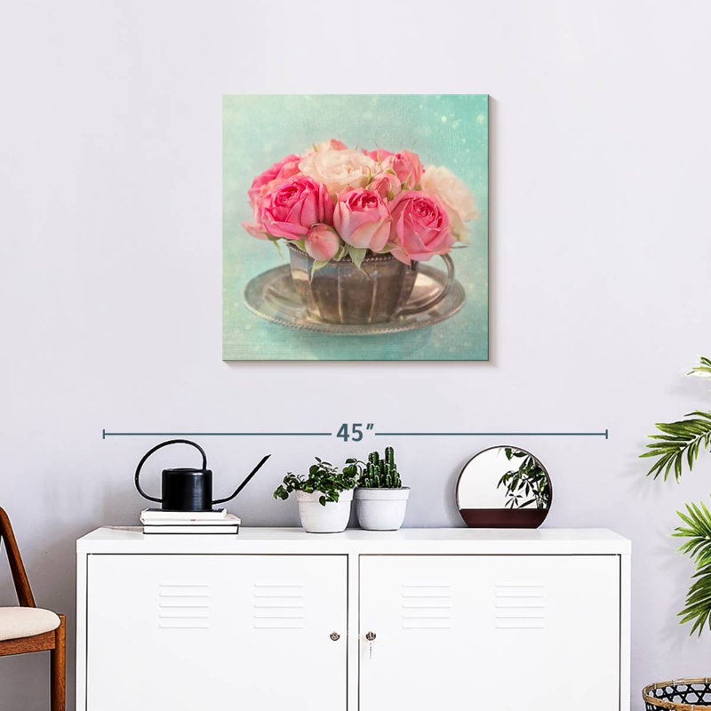 Bouquet de tasses à thé Harnek Roses, H 24 po x l 24 po