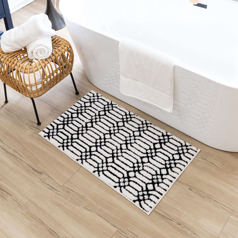 Black and White Geometric Fade Resistant Bath Rug