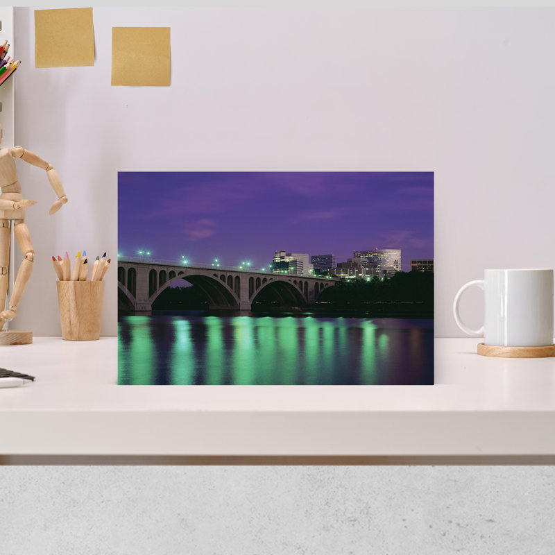 Art contemporain de la ville de Key Bridge Crossing The Potomac River, H 12 po x l 18 po