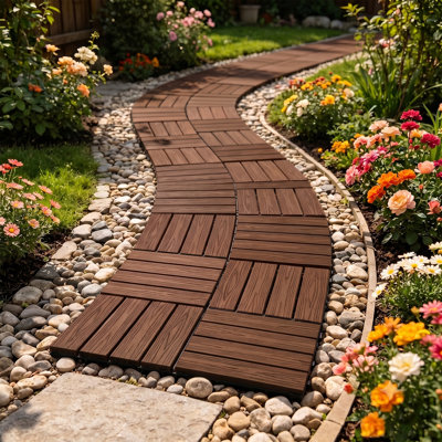 Dalles de terrasse emboîtables en composite bois-plastique (WPC), paquet de 25, 30 x 30 cm, aspect bois, avec base drainante, étanches et faciles à emboîter, idéales pour balcon, terrasse, jardin et abords de piscine.