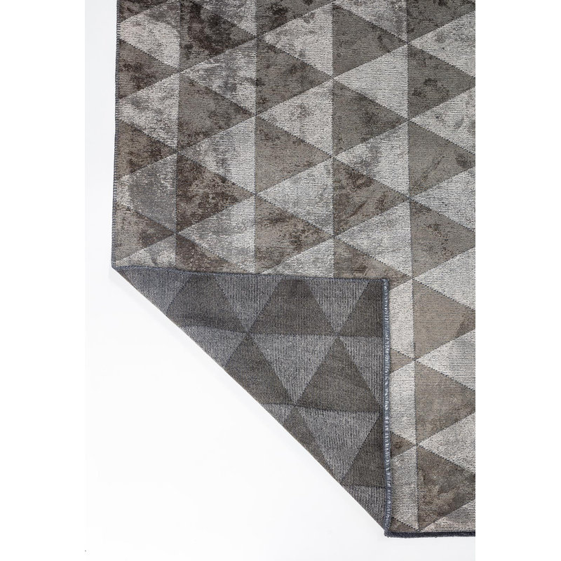 Schauki Geometric Hand Loom Indoor / Outdoor Area Rug, Rectangle 7'10" x 9'10"