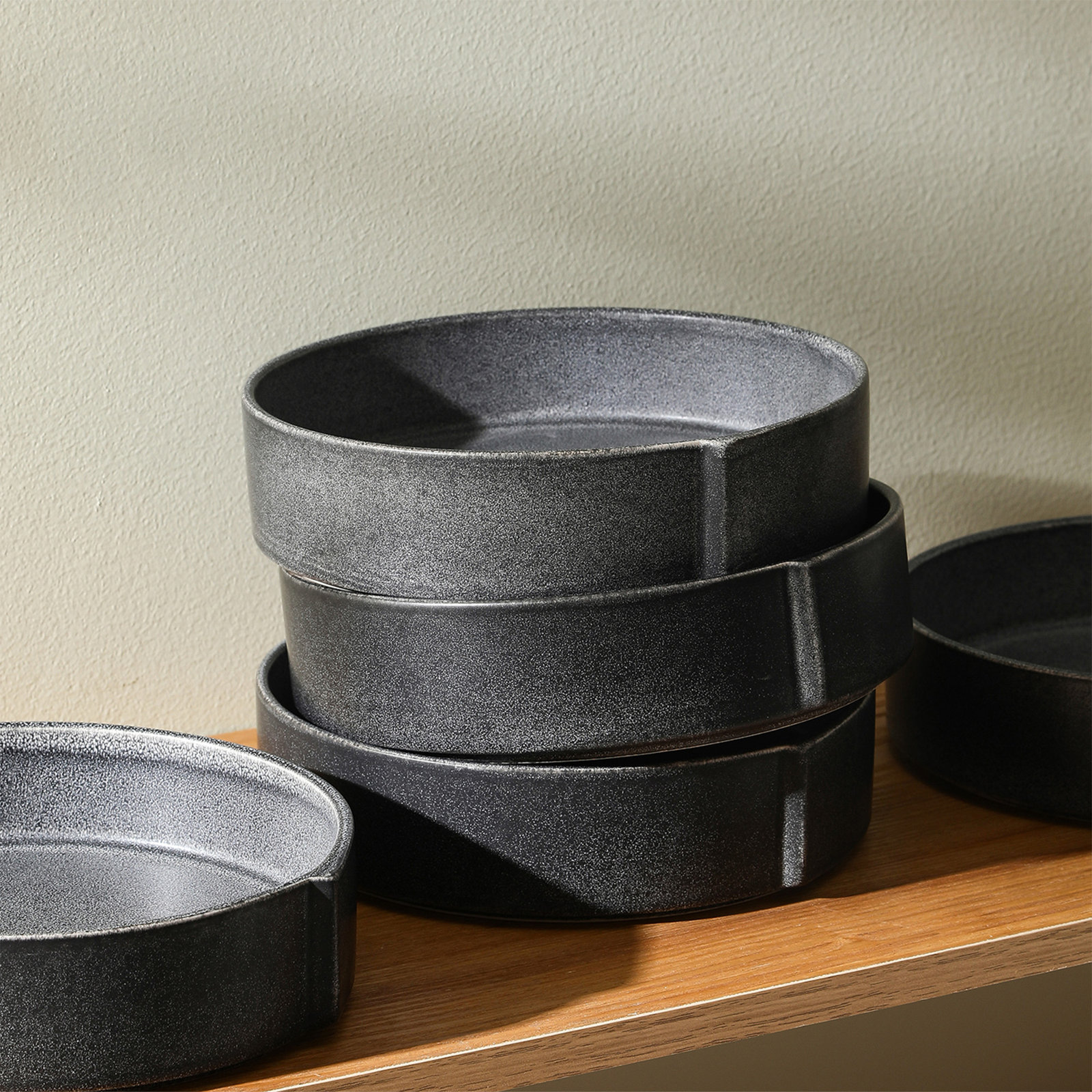 Stone Lain Bao 4-Piece Pasta Bowl Set Stoneware, Black