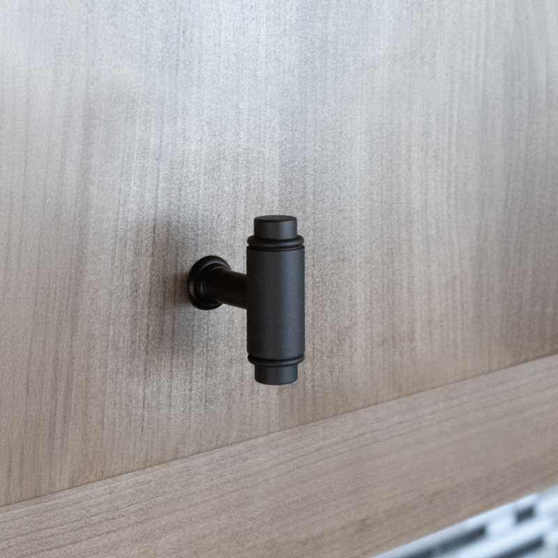 Poignée cylindrique 1 5/8 po, Bronze huilé, H 1,62 po x l 0,59 po x P 1,44 po