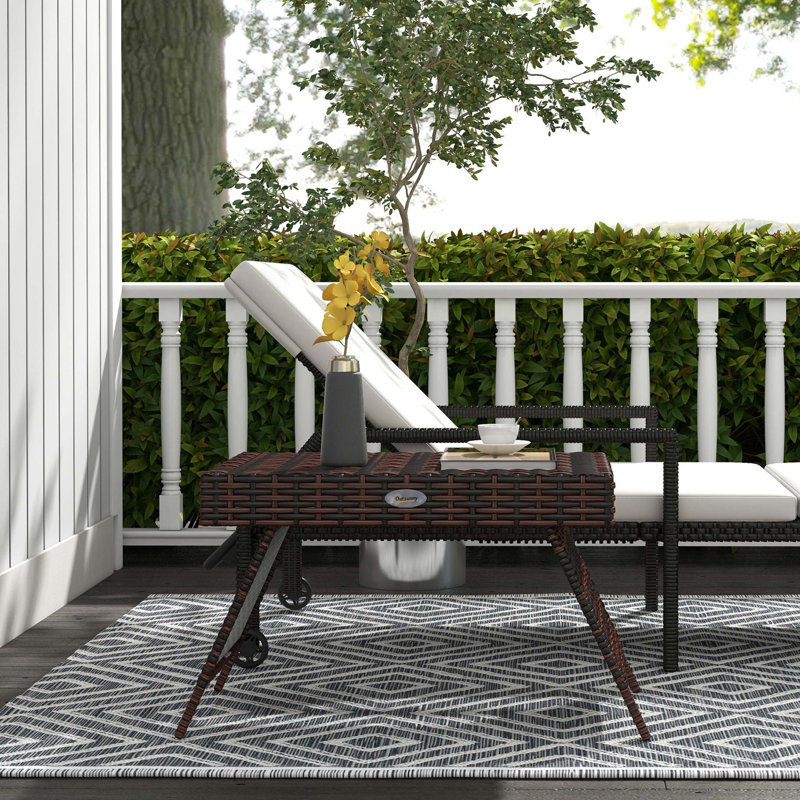 Table d'appoint pliante en rotin Outsunny, table de bout d'extérieur, table basse en rotin PE tissé à la main pour balcon, cour, jardin, pelouse, cour