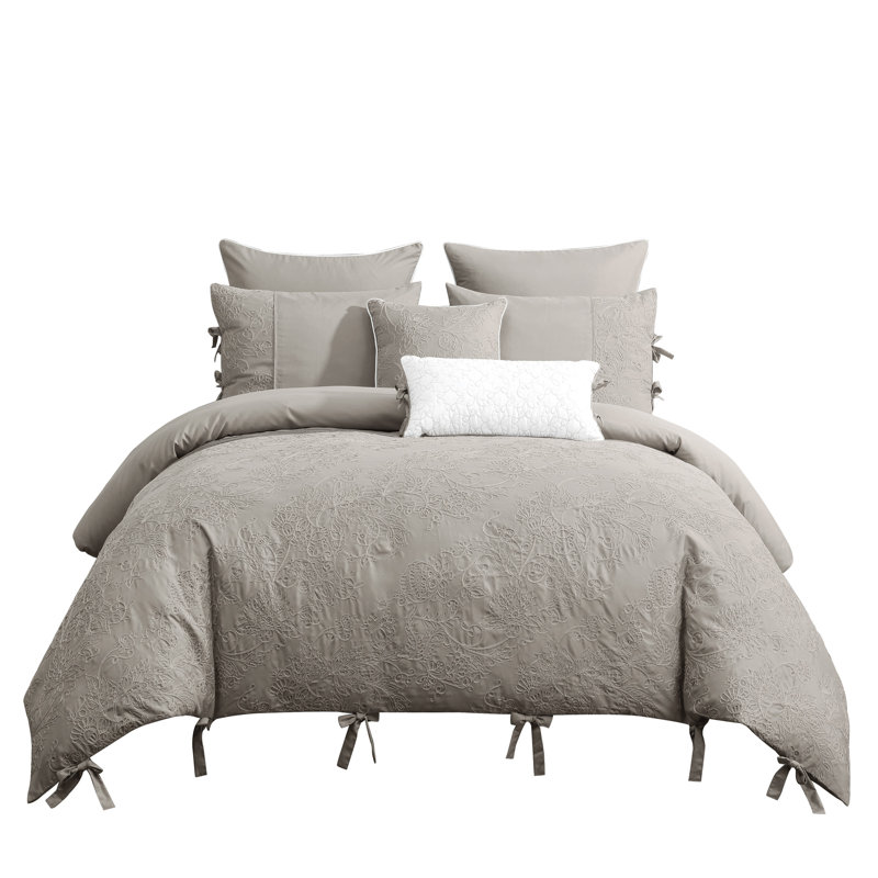 Pecola Channel Floral Comforter, King Comforter + 6 Additional pieces