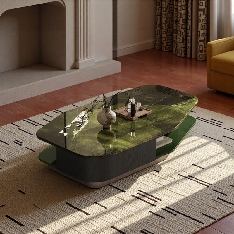 Table basse de style italien classique avec lumière de luxe