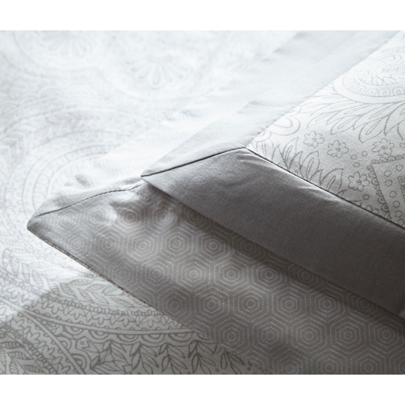 Paisley Duvet Cover Set with Pillowcases, Super King - 2 Standard Pillowcases