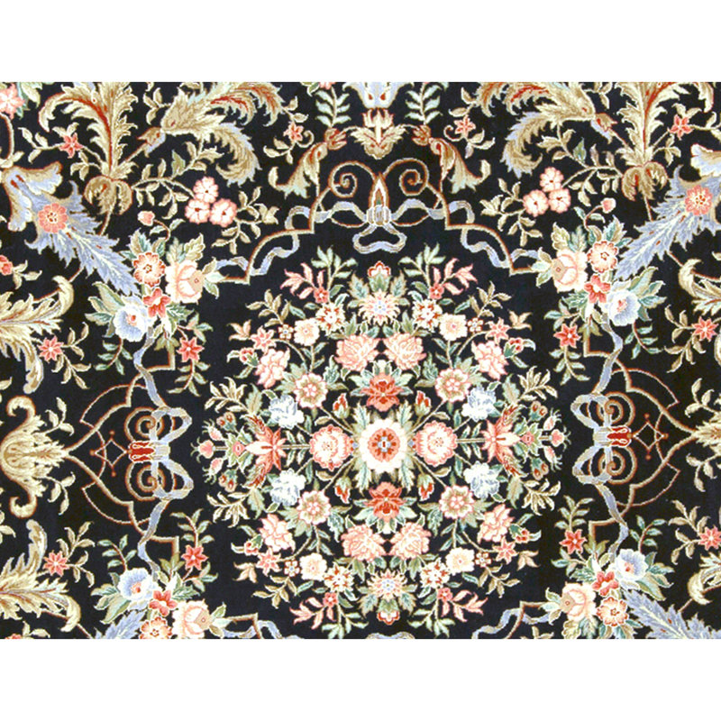 Tapis noir noué à la main de haute qualité