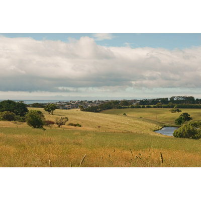 Crops, Hills And Pond - Photographie sur toile tendue