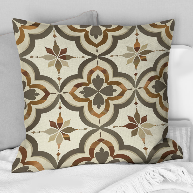 Coussin moderne brun et beige à motif de quadrilobe III, H 18 po x l 18 po