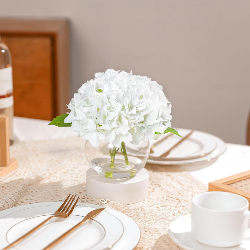 Fleurs d'hortensia artificielles avec vase, Blanc