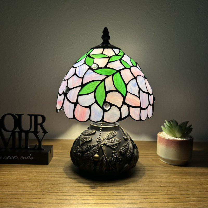 Mini lampe de table Standiff Tiffany avec vitrail mauve et feuilles vertes incluses Ampoule DEL H 12 po x l 8 po x P 8 po
