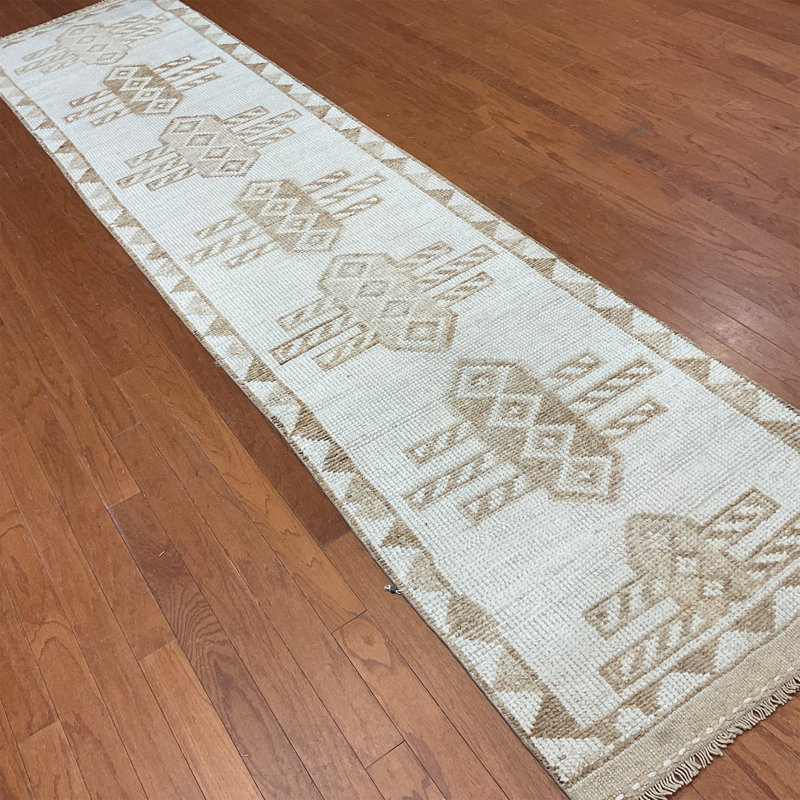  Handmade Turkish Oushak Wool Runner