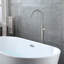 Bec de baignoire fixé au sol-109615870