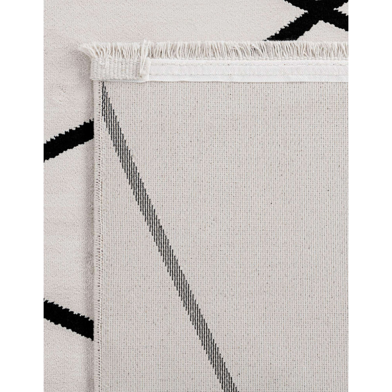 Kanoi Geometric Indoor Rug, Rectangle 2' x 3'1"