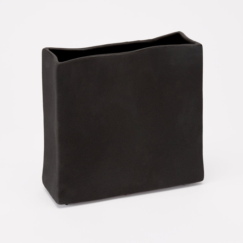 Rue Wide Vase, Raw Noir