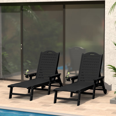 Chaise longue d'extérieur inclinable en poly avec roues et porte-gobelet Brighton (ensemble de 2)