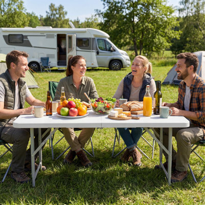 Ensemble de 2 tables pliantes, table utilitaire pliable en demi-hauteur de 48 po avec plateau en PEHD imperméable, structure en acier robuste, poignée de transport, intérieur et extérieur pour les repas de pique-nique en camping, blanc