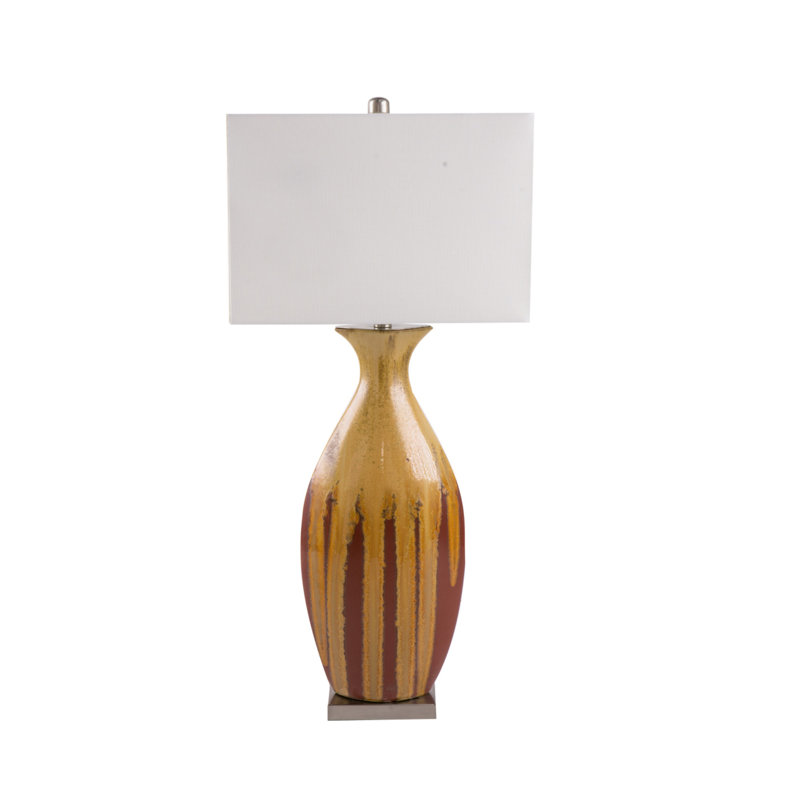 A Stylish Porcelain Vase-inspired Table Lamp
