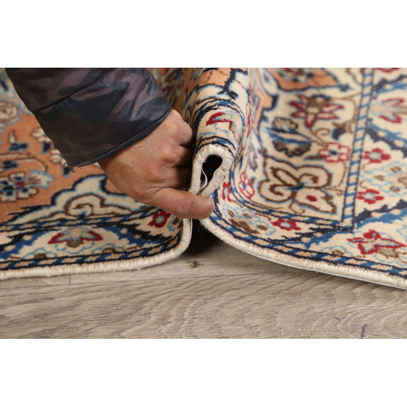 Tapis unique en laine noué à la main 2 pi 11 po x 4 pi 6 po des années 1960 Kamile