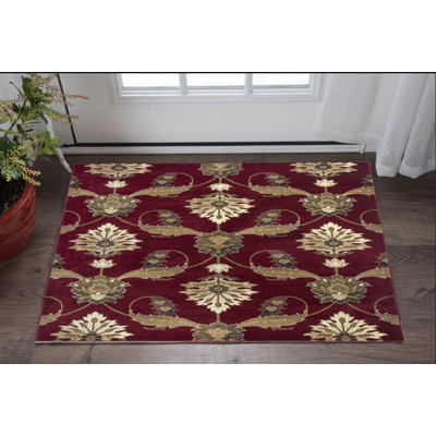 Tapis rouge et ivoire à motif floral 8 pi Aleck