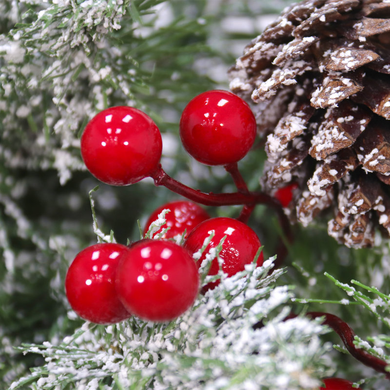 Couronne de Noël artificielle 24 po