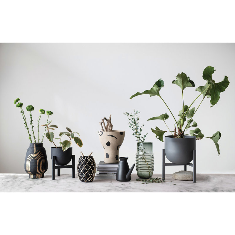 Feriz Textured Metal Planter Pot with Stand, Gray