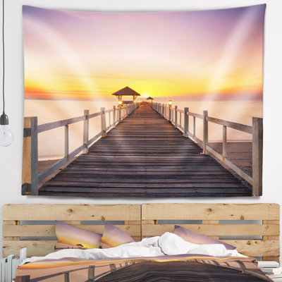 Tapisserie «Pier in Seascape» large pont en bois dans la mer