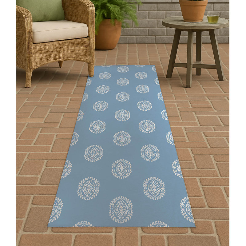 Maddy Non Slip Outdoor Rug, Runner 2'6" x 8'