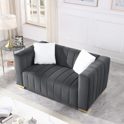 Canapé de style moderne avec canapé Chesterfield traditionnel