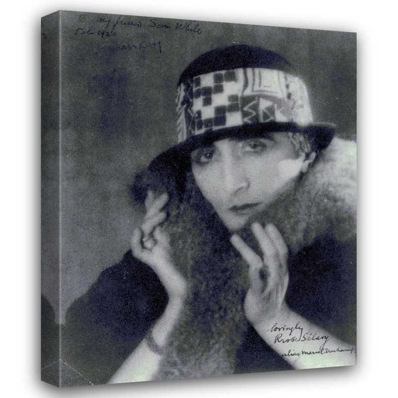 Rrose Selavy alias Marcel Duchamp, H 24 po x l 19 po