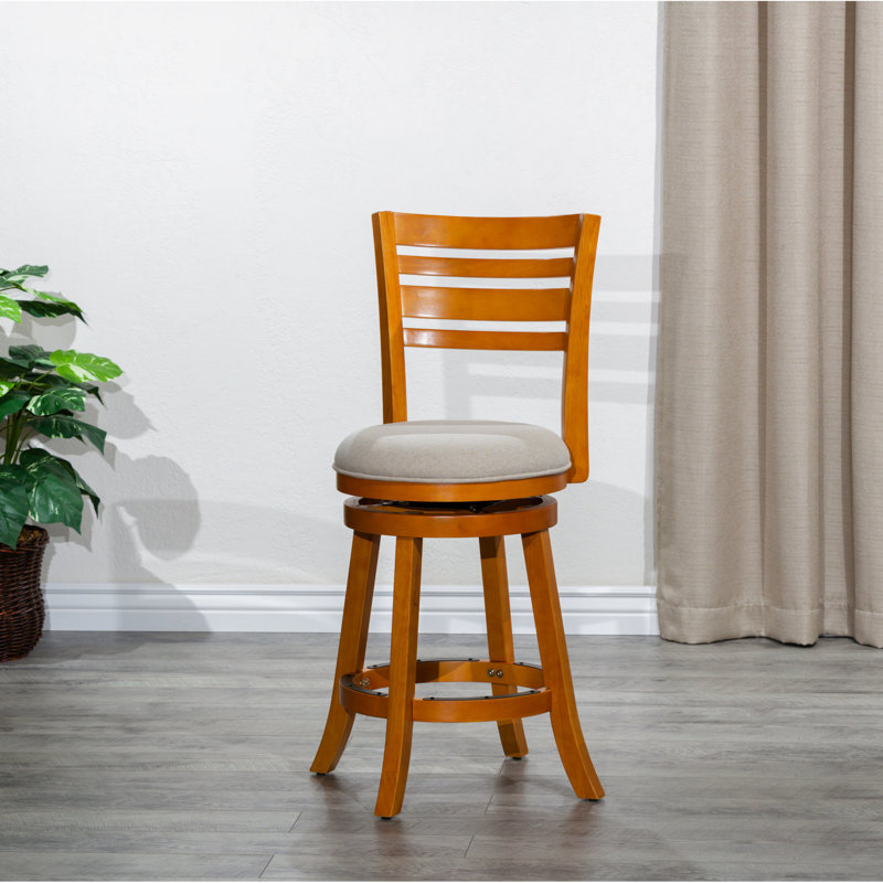 Élégant tabouret à dossier à lattes à hauteur de comptoir de 24 po de couleur naturelle avec siège en tissu beige mystérieux