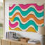 "Toile", créant un motif abstrait vibrant mettant en vedette des lignes ondulées dans un arrangement ludique d'art mural-253584807
