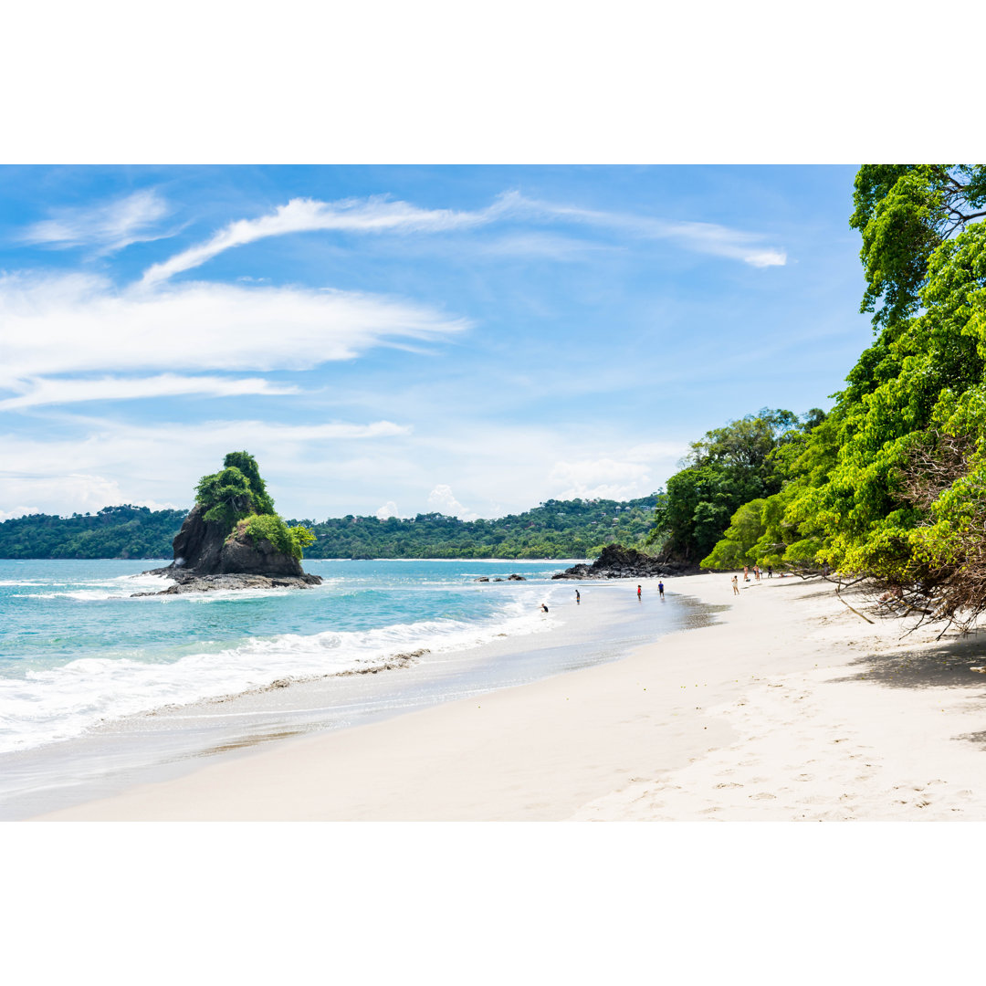 Leinwandbild The Main Beach Of Manuel Antonio