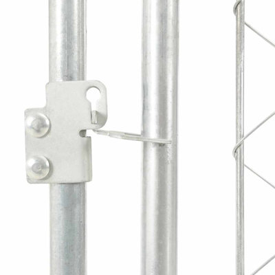 Dog Kennel Silver Galvanized Steel Polyethylene Large Lockable Outdoor Dog Kennel Secure Weather Resistant