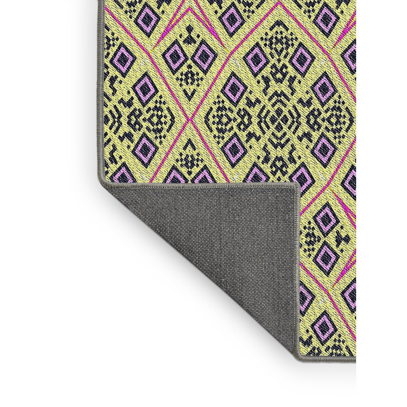 Geometric Indoor Rug, Rectangle 5' x 7'