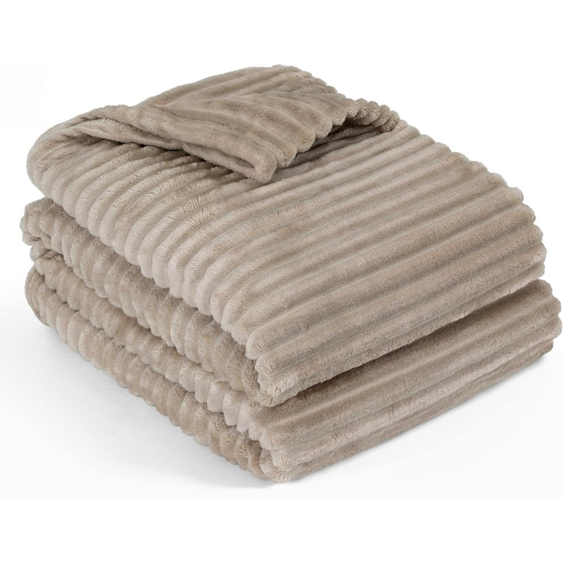 Jeté moelleux et moelleux Nestl, Jeté, Taupe