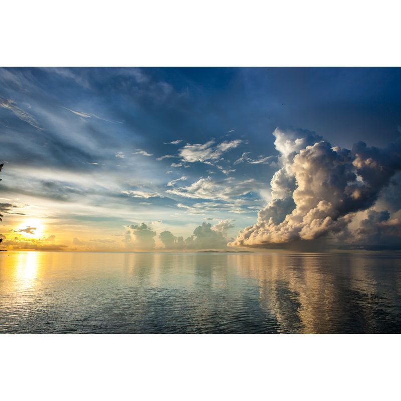 Lever de soleil au-dessus de la mer de Sulu à Bornéo - Photographie sur toile tendue, L 12 po x H 8 po