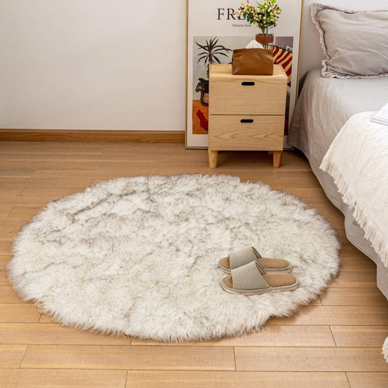 White Shag Faux Sheepskin Fluffy Fur Washable Area Rug with Gray Tip, Round 6'