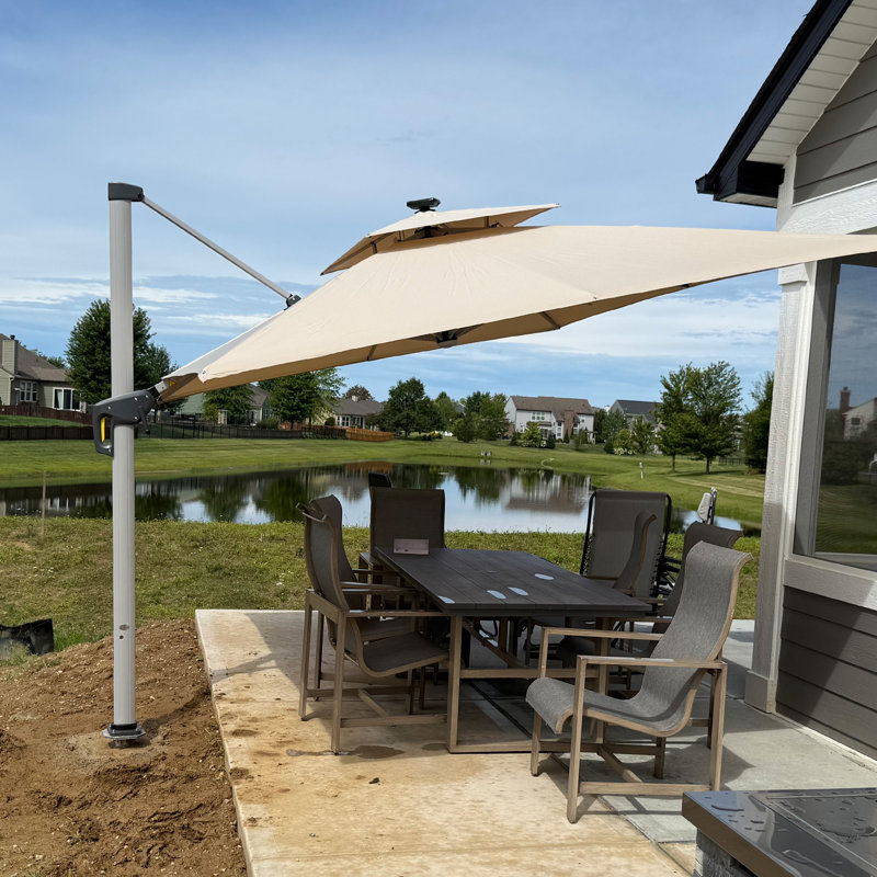 Parasol en porte-à-faux à DEL 10 pi Gira, Beige