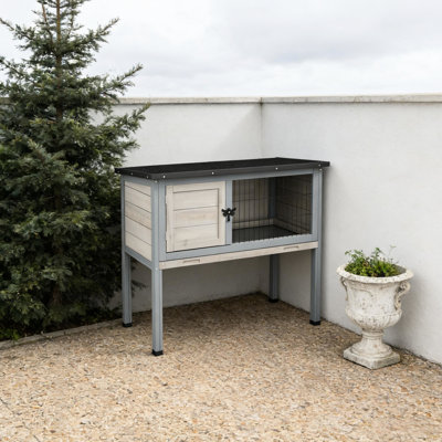Cage en bois compacte pour petits animaux, conception durable pour la maison et l'extérieur