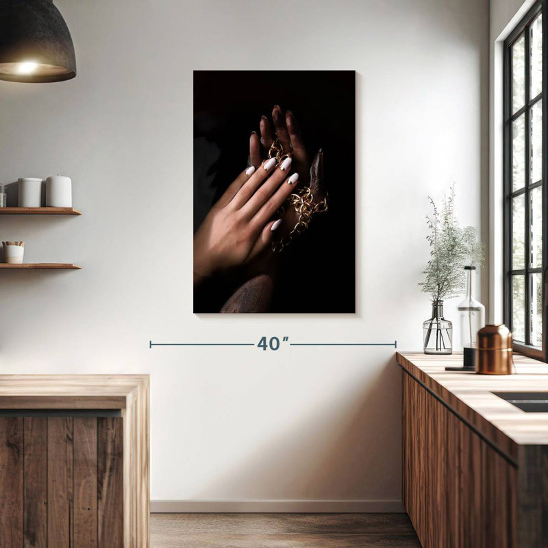 Shuttleworth Chic Minimalist Nails, 39" H x 26" W
